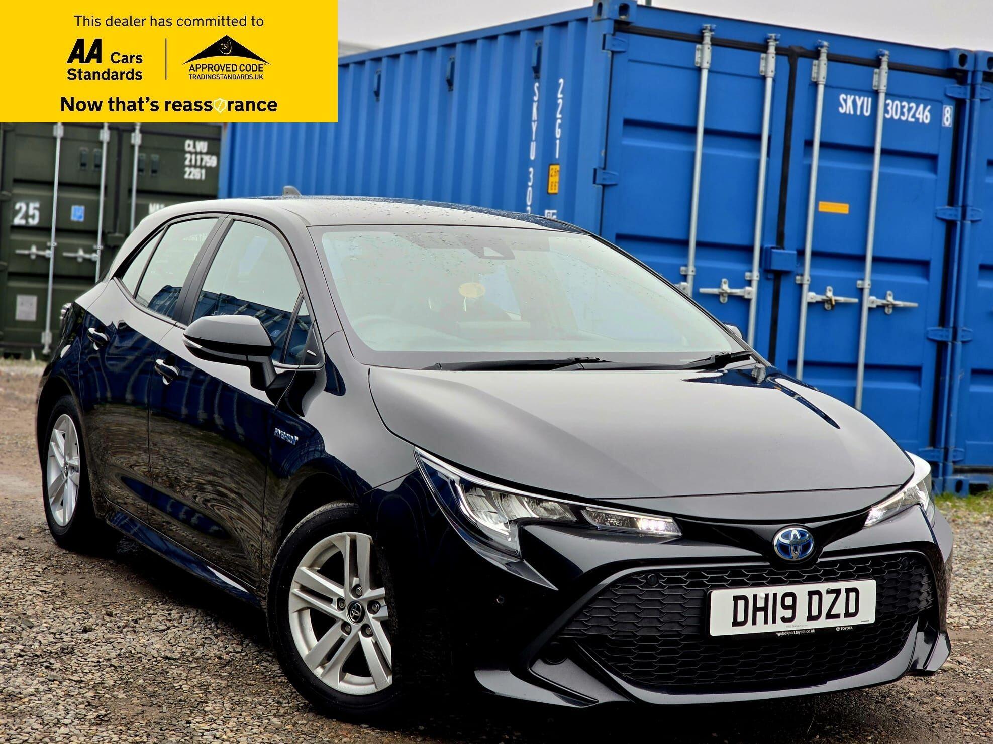 1.8 VVT-h Icon Tech Hatchback 5dr Petrol Hybrid CVT Euro 6 (s/s) (122 ps)